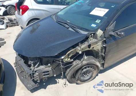 2019 Toyota Corolla Le z USA, uszkodzony, nr VIN 5YFBURHE9KP882909